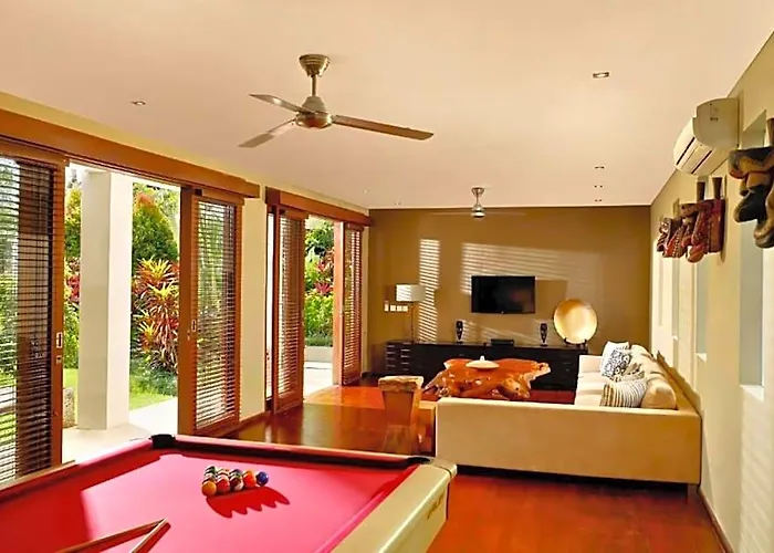 Acacia Garden View 6 Bedroom Private Pool